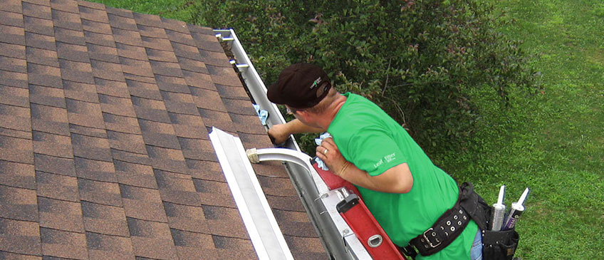 summer gutter cleaning